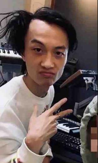 吴宸宇前女友爆料视频,揭秘背后惊人真相  第2张